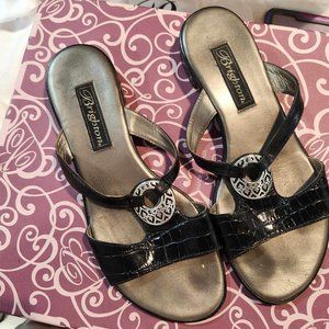 BRIGHTON Odessa Black Size 7  leather sandal